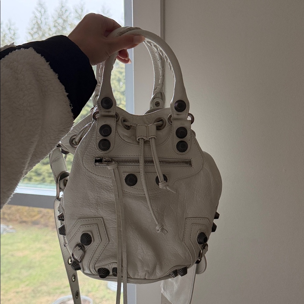 Balenciaga Le Cagole